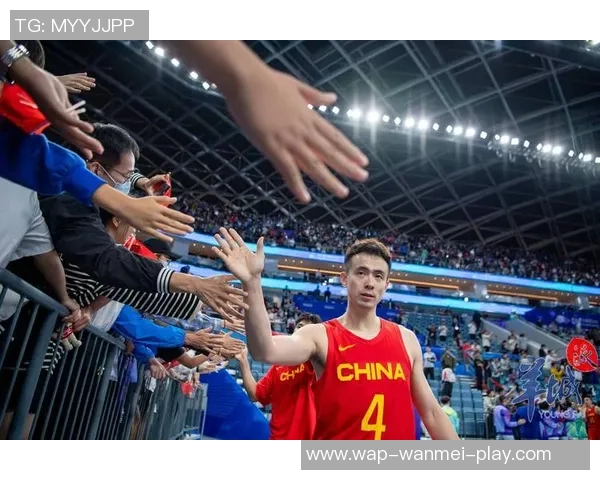 中国男篮迎战波兰队全力争胜期待精彩对决与球迷共同见证篮球盛宴